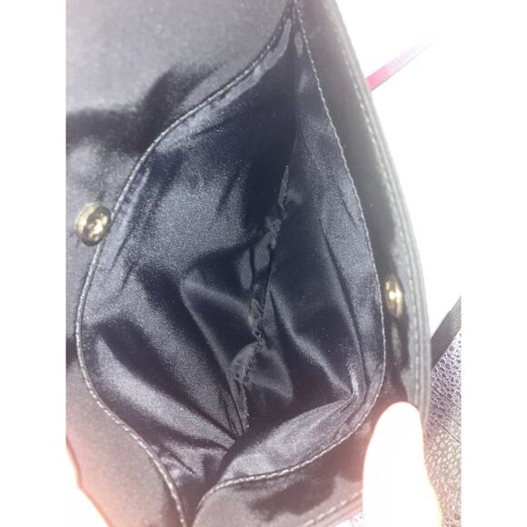 MICHAEL KORS SMALL BLACK NYLON PINK TRIM CROSSBODY BAG - Picture 12 of 12